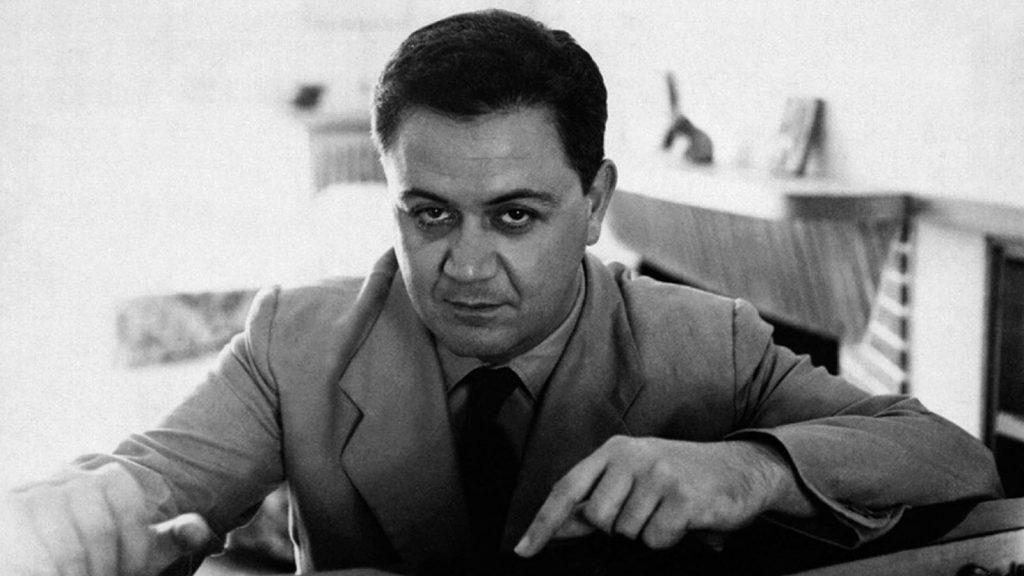 manos hatzidakis photo 39632