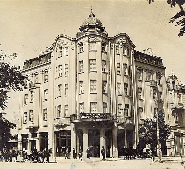 europeana.eu 2024905 photography providedcho nalis foundation f13819327492274 1d528fe0c35cf2d500346b4dc185474f